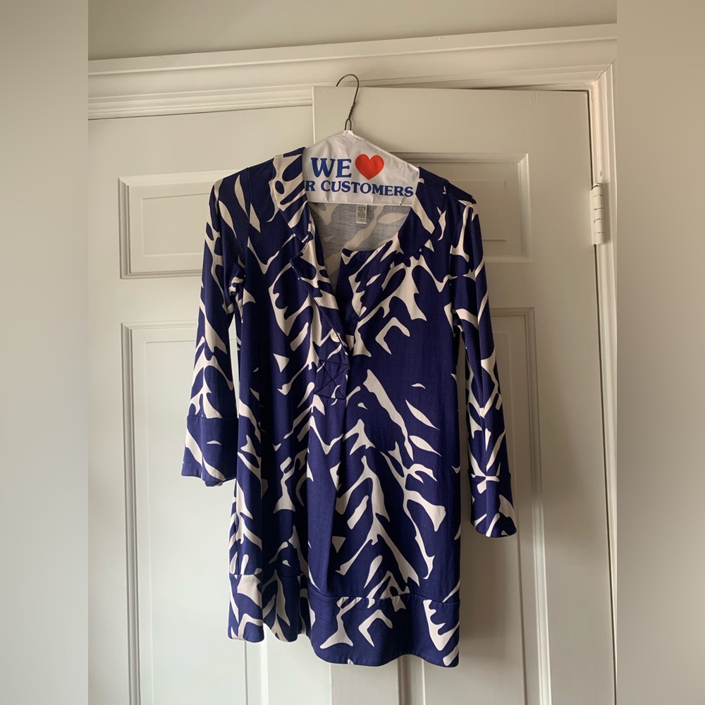 Diane Von Furstenberg blue and white silk tunic